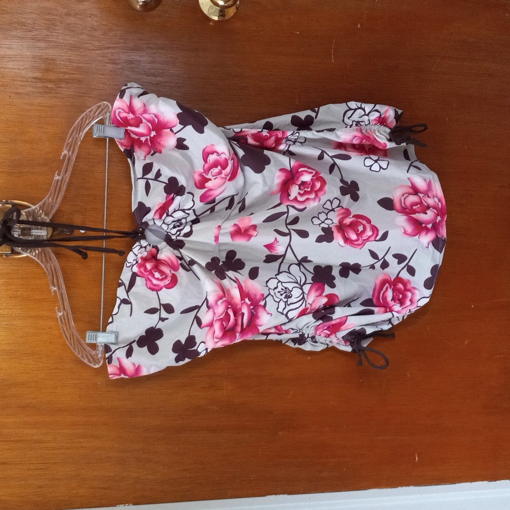 Pineapple Bay pink floral bathing suit swim top